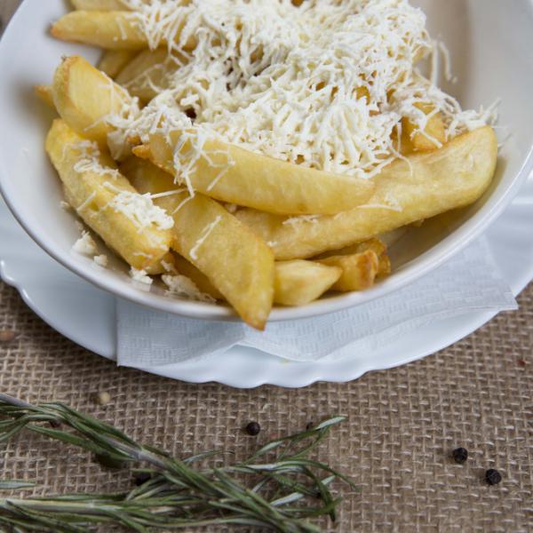 Пържени картофи със сирене